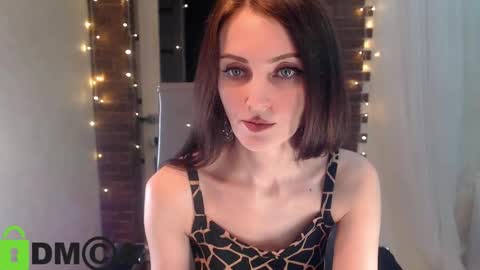 Snapshot of _karolina chatting on October 7, 6:27 pm karolina online show from October 7, 6:27 pm
