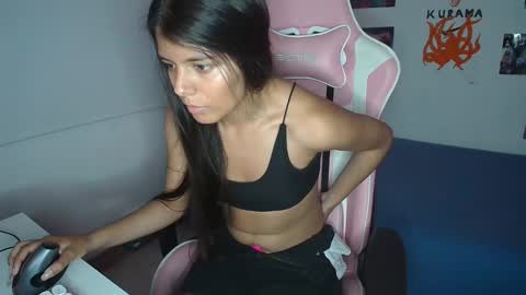 Snapshot of _kendall_jones chatting on January 27, 12:54 am _kendall_jones online show from January 27, 12:54 am