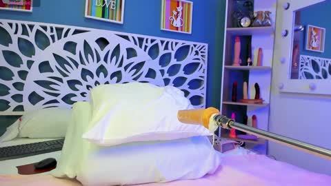 Snapshot of _kheissy_ chatting on January 21, 12:50 pm _kheissy_ online show from January 21, 12:50 pm