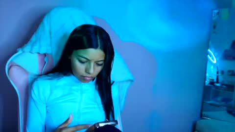 Snapshot of _khloe_sweet chatting on July 7, 3:27 pm khloe sweet online show from July 7, 3:27 pm