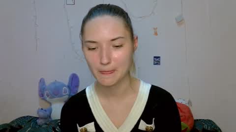 Snapshot of _kikiclark_ chatting on September 15, 9:04 pm _kikiclark_ online show from September 15, 9:04 pm