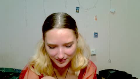 Snapshot of _kikiclark_ chatting on September 26, 8:57 pm _kikiclark_ online show from September 26, 8:57 pm