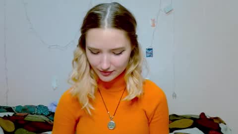 Snapshot of _kikiclark_ chatting on October 2, 9:00 pm _kikiclark_ online show from October 2, 9:00 pm
