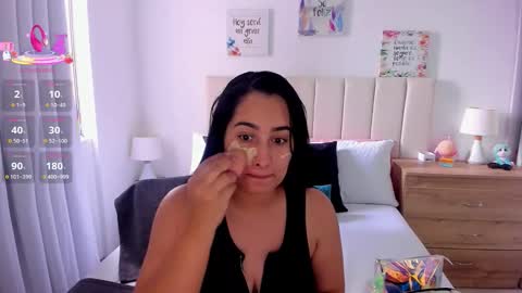 Kim online show from November 23, 8:30 pm