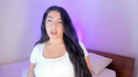 Snapshot of _kimtorres_1 chatting on April 2, 3:04 am _kimtorres_1 online show from April 2, 3:04 am