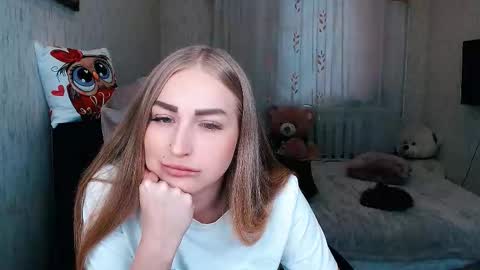 Snapshot of _kittyboo chatting on September 23, 11:35 am Aleksa online show from September 23, 11:35 am