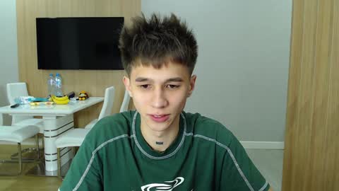 Snapshot of _kurt chatting on December 1, 9:15 pm Kurt online show from December 1, 9:15 pm