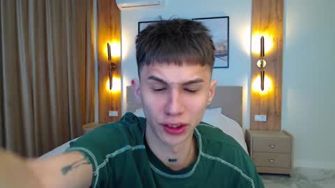 Snapshot of _kurt chatting on January 29, 7:22 pm Kurt online show from January 29, 7:22 pm