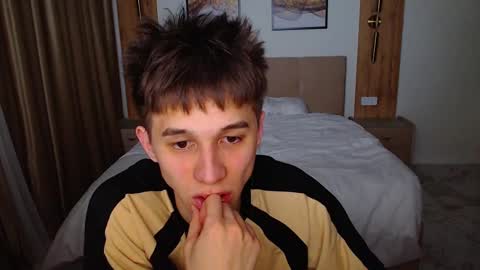 Snapshot of _kurt chatting on March 5, 12:59 am Kurt online show from March 5, 12:59 am