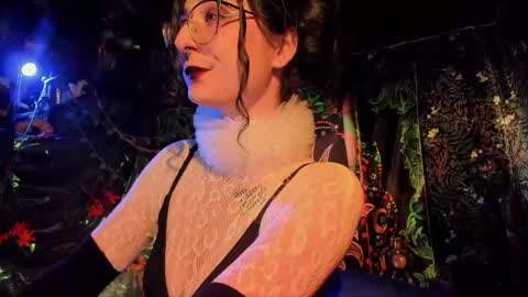 Lady Luna online show from December 3, 11:36 pm