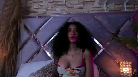 Snapshot of _lanna_jhonson_ chatting on May 25, 12:38 am Lanna online show from May 25, 12:38 am