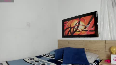 Lauralove online show from June 30, 1:28 am