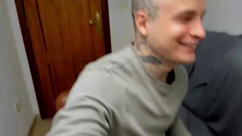 Layne online show from March 21, 2:20 pm