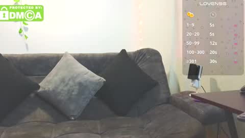 Snapshot of _leiablackley_ chatting on February 13, 7:43 pm Sharon and Ed online show from February 13, 7:43 pm