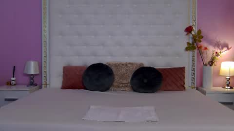 Lena Paul online show from February 20, 5:15 am