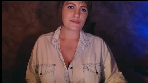 Snapshot of _letty_ chatting on October 18, 10:54 pm Letty online show from October 18, 10:54 pm