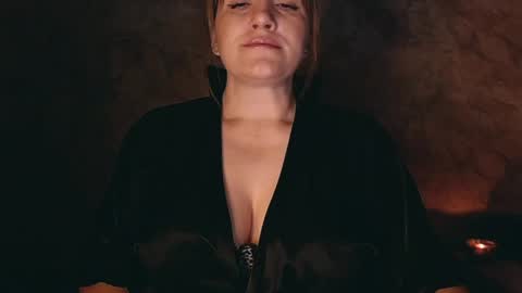 Snapshot of _letty_ chatting on May 11, 1:22 am Letty online show from May 11, 1:22 am