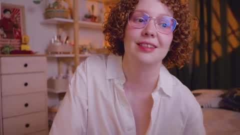 Snapshot of _lightmyfire chatting on April 7, 12:33 am Salome Lovense always on from 5 tk My content and your custom requests online show from April 7, 12:33 am