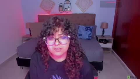 Liily online show from November 9, 5:33 pm