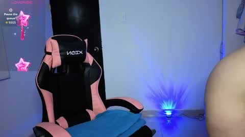 Snapshot of _lindasy_ chatting on May 6, 3:39 pm Lindasy online show from May 6, 3:39 pm