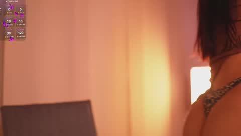 Lissana online show from December 15, 9:30 pm