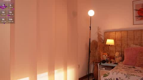 Lissana online show from February 8, 3:37 pm