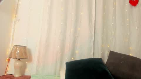 Ivy 3 online show from February 4, 11:49 pm