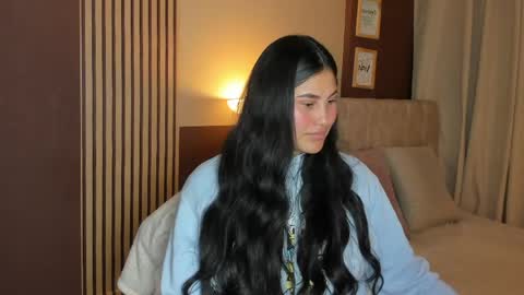 Ivy 3 online show from April 14, 8:04 pm