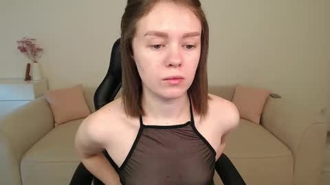 Snapshot of _little_sunshine_ chatting on June 3, 2:33 pm My name is lina Lush is activePrivate is Open online show from June 3, 2:33 pm
