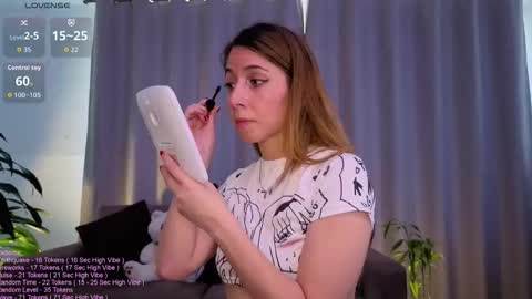 Snapshot of _littlesammy chatting on February 17, 5:41 pm Sammy online show from February 17, 5:41 pm