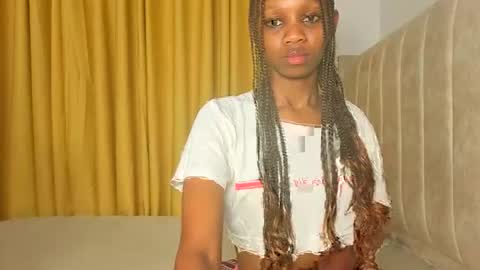 Littlevenus online show from November 29, 11:19 pm