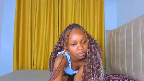 Littlevenus online show from January 14, 2:17 am