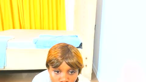 Littlevenus online show from April 5, 2:47 pm