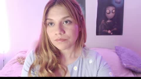 Snapshot of _lloou_ chatting on June 6, 2:49 am Sofia 3 online show from June 6, 2:49 am
