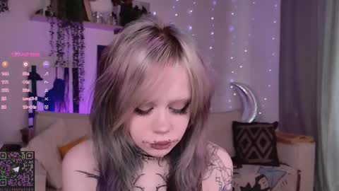 Lolly online show from February 19, 7:59 am