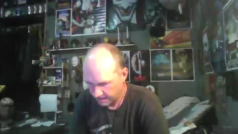 That guy online show from November 9, 10:30 pm