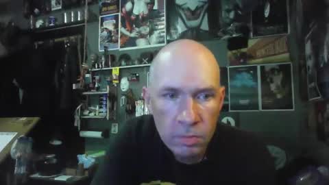 That guy online show from April 16, 4:52 pm