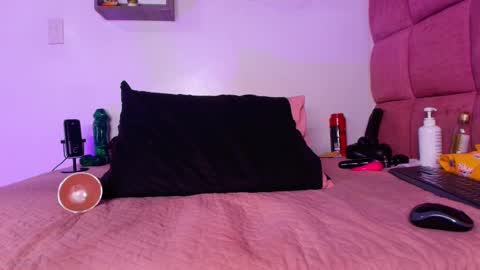 Lorrayne online show from February 25, 3:05 pm