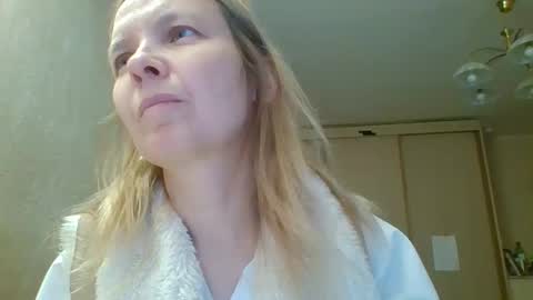 Snapshot of _love_fire chatting on November 17, 10:54 am _love_fire online show from November 17, 10:54 am