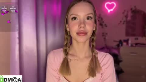 Katie online show from October 20, 8:42 pm