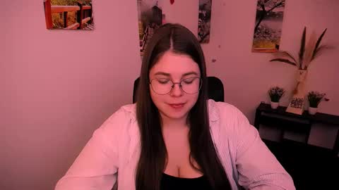 Snapshot of _lovely_mary chatting on September 18, 7:21 am Mary online show from September 18, 7:21 am