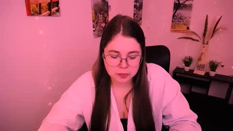 Snapshot of _lovely_mary chatting on September 20, 11:11 am Mary online show from September 20, 11:11 am