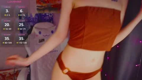 Snapshot of _lovelylu_ chatting on May 22, 6:13 pm Lu online show from May 22, 6:13 pm