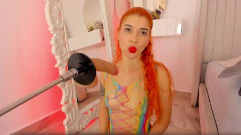 Snapshot of _lovelymia_ chatting on June 2, 3:30 am Mia online show from June 2, 3:30 am