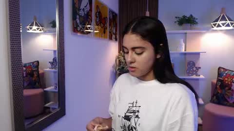 Snapshot of _lucy_grey chatting on June 23, 11:08 am Lucy online show from June 23, 11:08 am