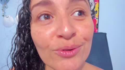  luna  sweet  online show from October 13, 9:15 pm