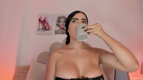 Snapshot of _luuciana_ chatting on June 12, 4:33 am _luuciana_ online show from June 12, 4:33 am
