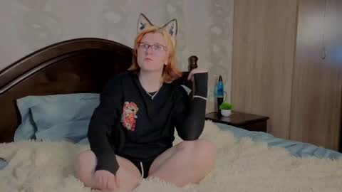 Snapshot of _lynxie_ chatting on June 6, 9:14 am _lynxie_ online show from June 6, 9:14 am