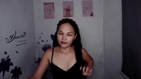 Snapshot of _m1ssj3n chatting on May 9, 8:08 am _m1ssj3n online show from May 9, 8:08 am