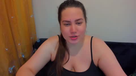 Snapshot of _madalexa_ chatting on December 15, 4:37 pm Alexa online show from December 15, 4:37 pm